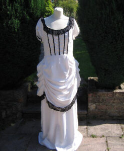 Saloon Girl / Edwardian Lady - Cream / Black - size 14/16