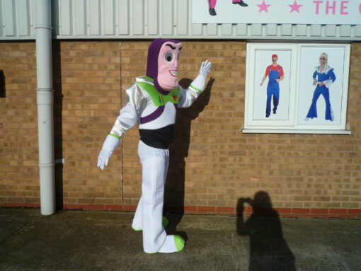 Buzz Lightyear - For Hire - Image 2