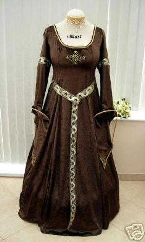 Medieval Gown - Brown - size 16-20 - For Hire